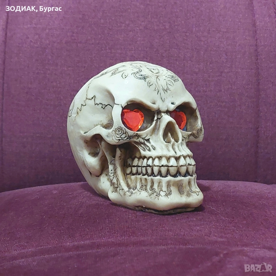 Фигура / Нощна Лампа ЧЕРЕП, снимка 1