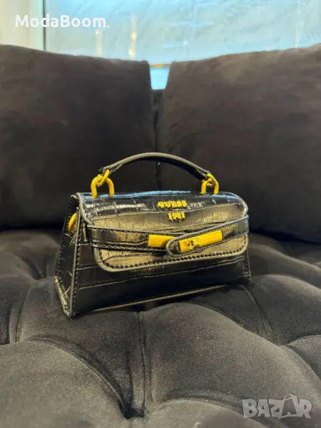 Guess дамски чанти Различни цветове , снимка 1