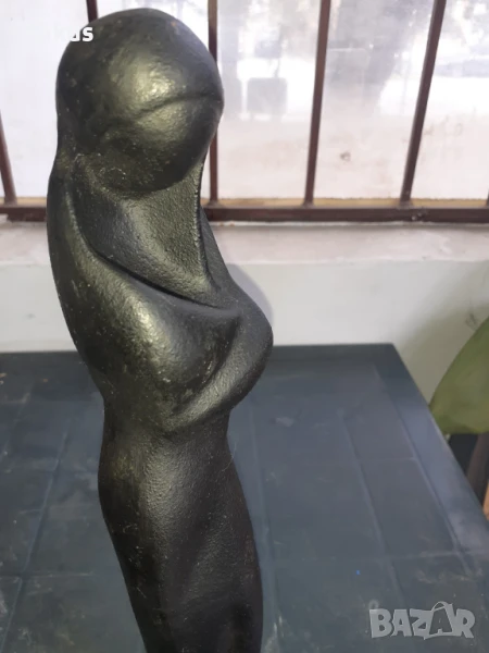 Уникална чугунена статуетка фигура - Мадоната 3,6кг., снимка 1