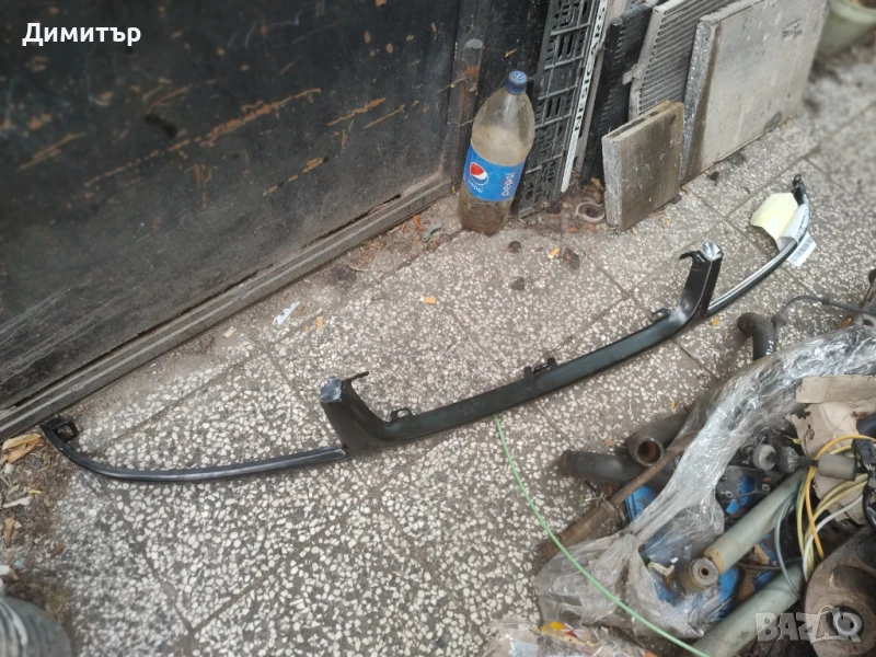 Лайстна Под Фаровете - Основа Решетка За Фолксваген Пасат Б4 1995г / VW Passat B4 1995y, снимка 1