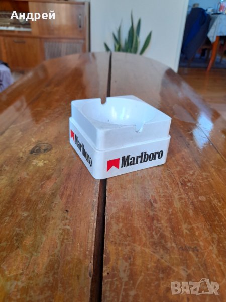 Стар пепелник Marlboro #2, снимка 1