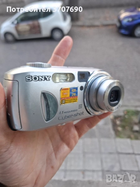 Компактен дигитален фотоапарат SONY CYBERSHOT P73, снимка 1