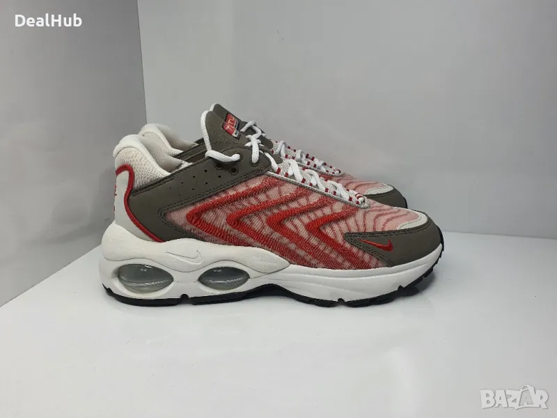 Маратонки Nike Air Max TW

Чисто нови с кутия.

Размер 44 стелка 28 см.

Цена 179 лв., снимка 1