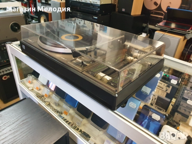 💽📻📀🎶 Грамофон Philips 410 Има вграден усилвател. С нова игла! В перфектно техническо и много доб, снимка 4 - Грамофони - 35589302