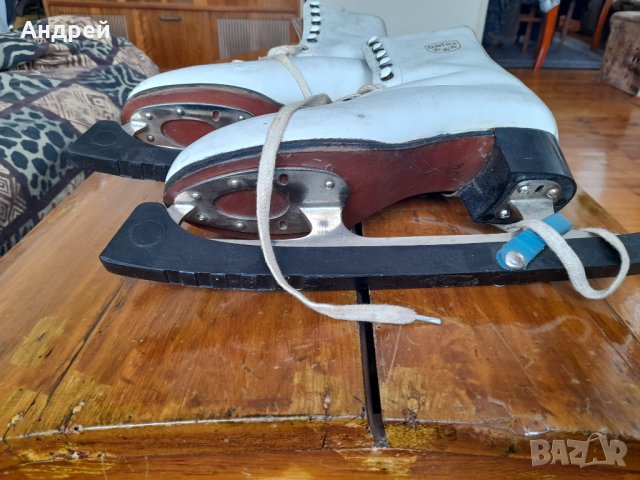 Стари кънки за фигурно пързаляне Botas , снимка 3 - Други ценни предмети - 31854199
