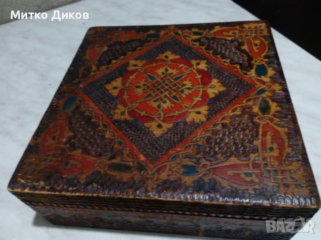 Кутии дървени от соца голяма 195х195х70мм и малка 130х95х50мм