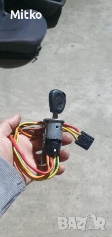 Контактен ключ Рено Сценик 2002г 