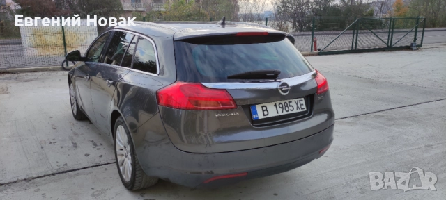 Продавам Опел Инсигния 2011 с автоматична скоростна кутия., снимка 3 - Автомобили и джипове - 52973150