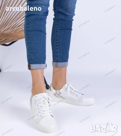 Бели дамски кецове с релеф и блясък Laneta, снимка 2 - Кецове - 49184807