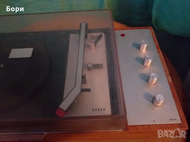 TESLA Грамофон с усилвател, снимка 2 - Грамофони - 31737848