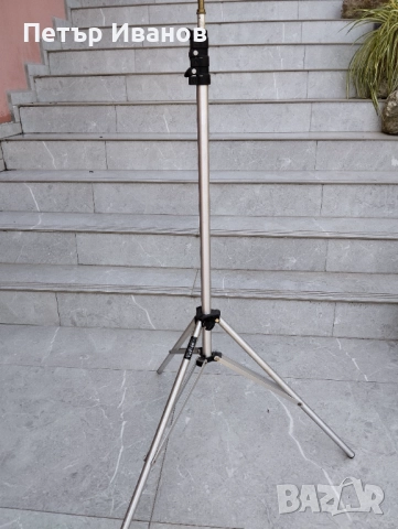 Стативи за осветление , снимка 2 - Светкавици, студийно осветление - 52943460