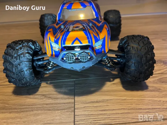 RC Високоскоростна 1:10 Hosim RC Monster Truck 48+ KMH 4X4 Off-Road RC , снимка 8 - Коли, камиони, мотори, писти - 49595606