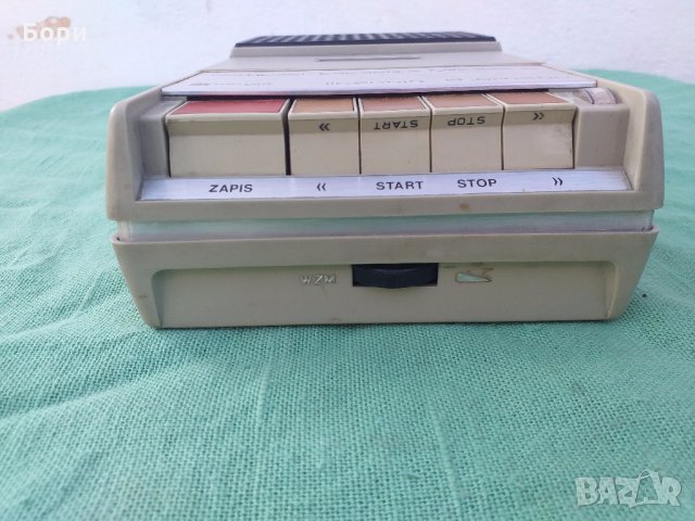Касетофон UNITRA MK 122, снимка 3 - Радиокасетофони, транзистори - 32155082