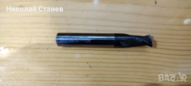 Продавам твърдосплавна фреза Sandvik d10 z2, снимка 2 - Други инструменти - 50326971