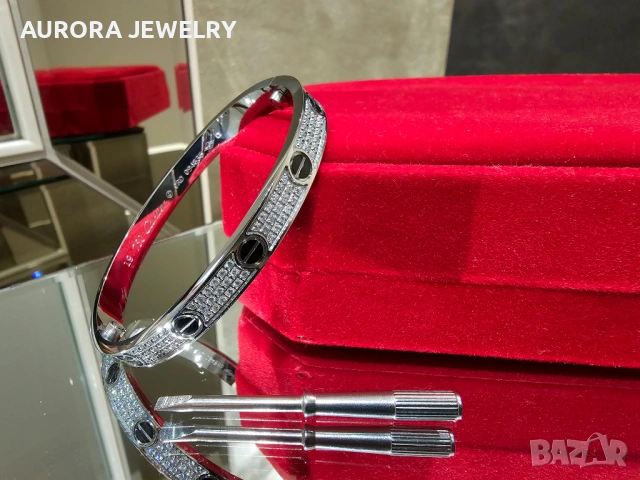 CARTIER Love Ceramic Paved White Gold Classic Diamond Гривна с Отверка, снимка 2 - Гривни - 53237058