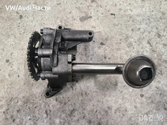 Маслена помпа за Голф 4 Ауди А3 Сеат Шкода VW Golf 4 Audi A3 Seat Skoda 06A115105 / 06A115121