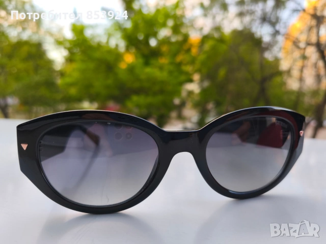 Оригинални слънчеви очила Guess , снимка 2 - Слънчеви и диоптрични очила - 54314130