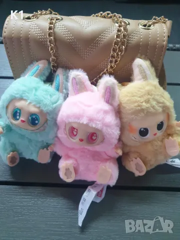 ПРОМО! Labubu играчка 15см, Плюшена играчка Лабубу, Labubu Have A Seat ключодържател, снимка 1