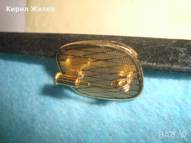 СТАРА ПОЗЛАТЕНА АРТ ДЕКО БРОШКА с РЪЧНО ГРАВИРАН ЧЕРЕН АХАТ с ФЛОРАЛНА ПОЗЛАТА 18629, снимка 5 - Антикварни и старинни предмети - 35642372