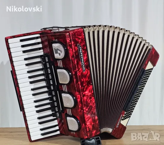 Акордеон Weltmeister Stella 