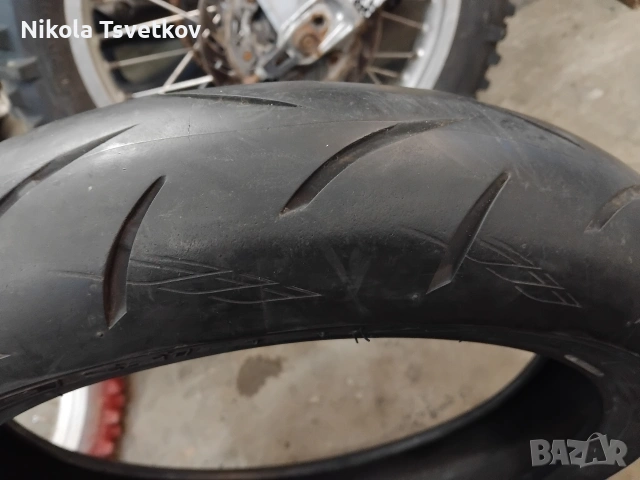 120/70ZR17 Bridgestone Battlax Нова, снимка 3 - Гуми и джанти - 54070499