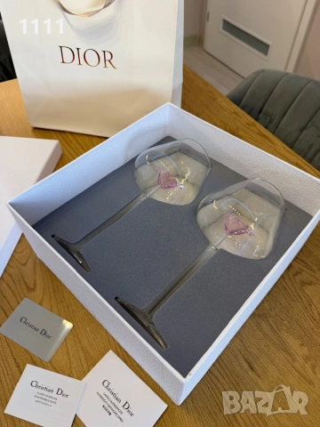 Сет от две чаши за вино Dior