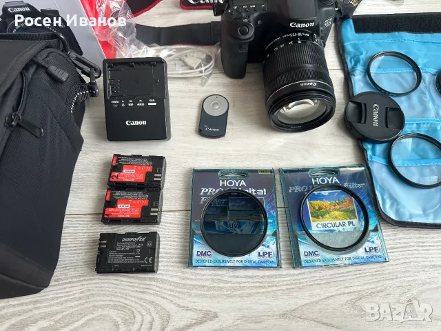 Canon EOS 70D с обектив EFS 18-135mm IS STM и аксесоари, снимка 4 - Фотоапарати - 56106979