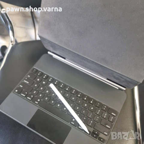 Таблет Apple iPad Pro 12.9” (6th Gen, A2436) – като нов + Apple Pencil и калъф!, снимка 8 - Таблети - 53259257