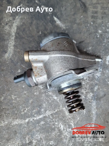 Лява помпа за високо налягане на Audi RS6 4F