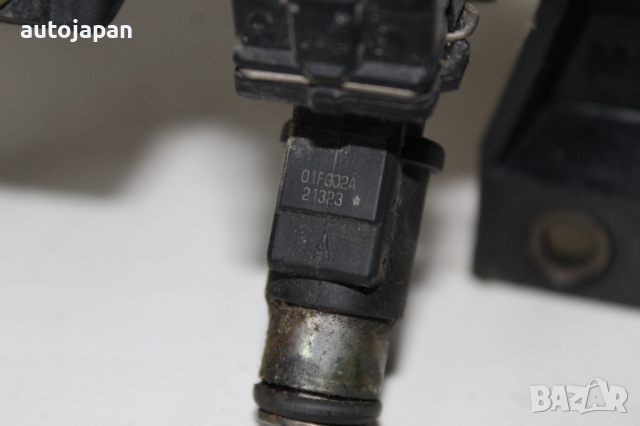 Горивна рейка и бензинови дюзи Пежо 206 1.4 75кс 2врати 02г Peugeot 206 1.4 75hp 2002, снимка 5 - Части - 44739625