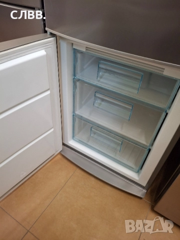 Продавам хладилник PRIVILEG , снимка 4 - Хладилници - 52129491