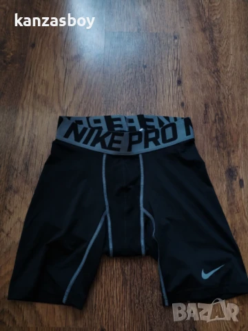NIKE PRO - страхотен фитнес клин Л , снимка 3 - Спортни дрехи, екипи - 51409166