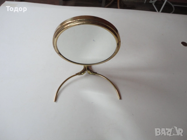 Двустранно бронзово настолно огледало , снимка 3 - Антикварни и старинни предмети - 52836010