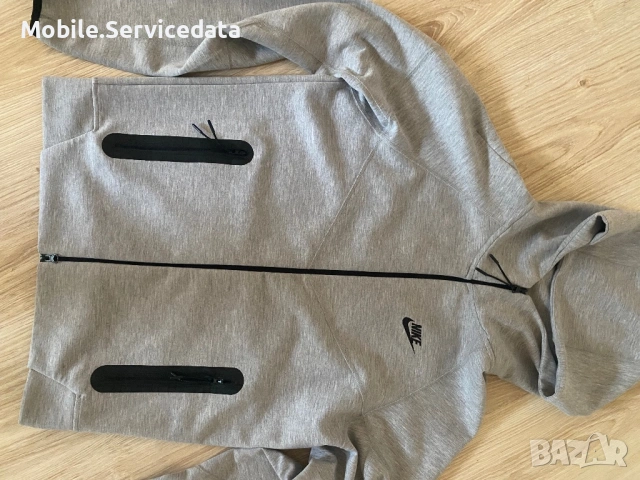 Nike Tech Fleece сив екип размер M - без забележки, снимка 2 - Спортни дрехи, екипи - 54016988