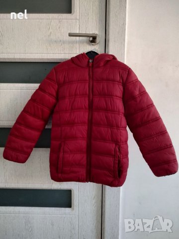 Червено яке размер 110/116, снимка 1 - Детски якета и елеци - 38196012