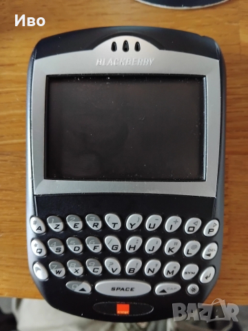 Продавам Blackberry 7290
