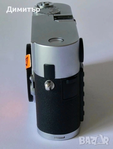 Дигитален фотоапарат Leica M8 с обектив и филтър, снимка 7 - Фотоапарати - 53876126