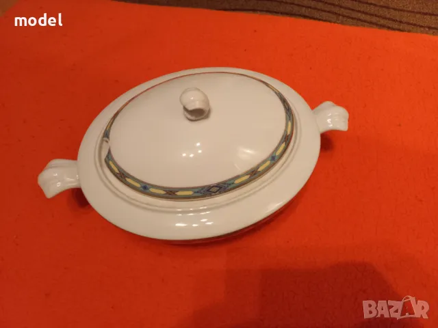 Порцеланов супник Bischofathal Porcelain fine de boheme, снимка 2 - Сервизи - 49171233