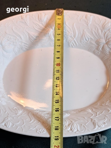 елипсовидно релефно порцеланово плато Kaiser M.Frey 34/4, снимка 6 - Аксесоари за кухня - 53988367