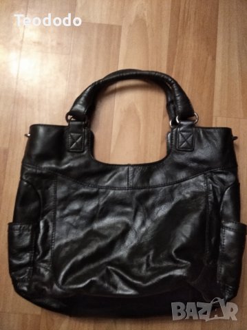 Дамска чанта естествена кожа Esprit , снимка 1 - Чанти - 38648313