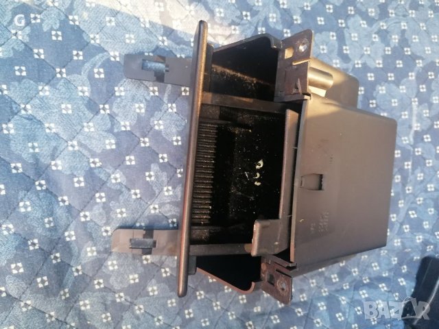 Пежо 307 Пепелник , снимка 6 - Части - 39160260