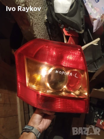 Стоп, ляв  за Toyota Corolla hatchback 2002г. - 2004г, снимка 2 - Части - 44459586