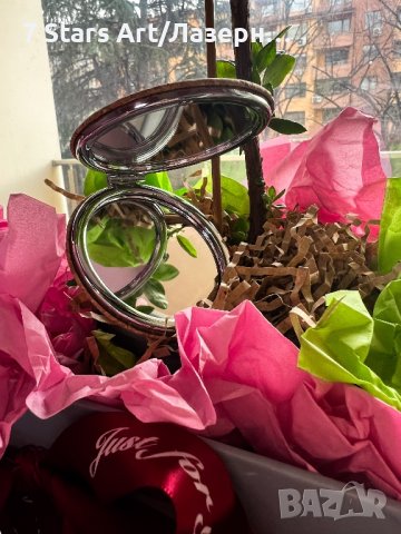 Гравирано джобно огледало от корк, снимка 3 - Други - 44275956
