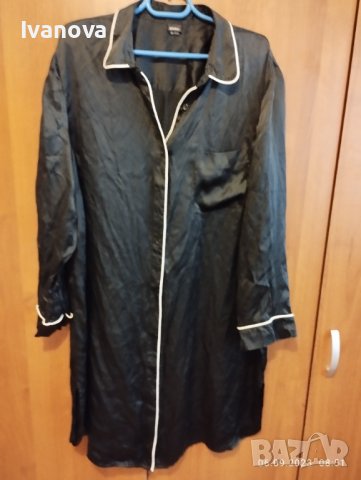 Продавам луксозен черен халат от естествена коприна Privacy, снимка 1