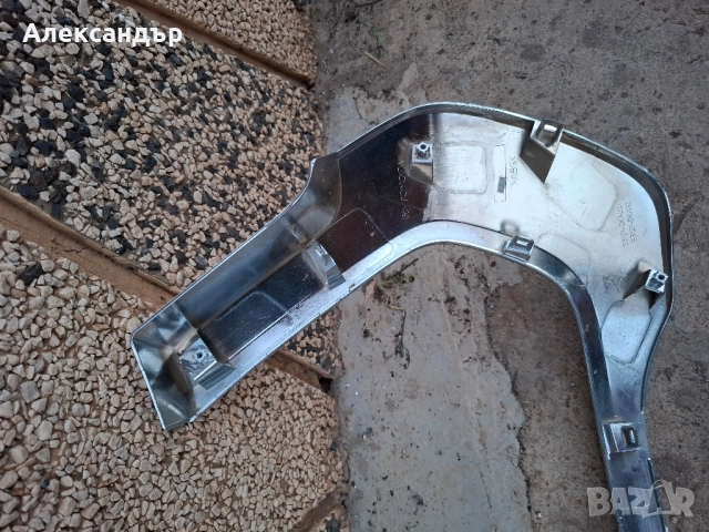 Хромирана лайсна за решетка за Toyota Hilux от 2020, снимка 5 - Части - 51461956