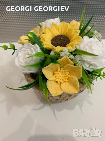 цветя изработени с глицеринов ароматен сапун и Българска роза , снимка 12 - Изкуствени цветя - 53097301