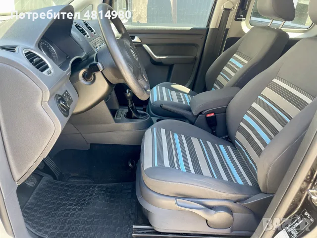 VW Caddy Maxi-1.6TDI Пътническо, снимка 14 - Автомобили и джипове - 56456992