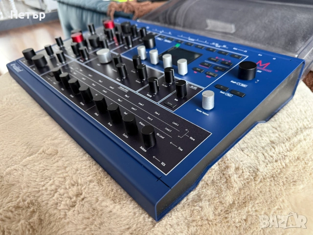 Waldorf M Wavetable Desktop Synthesizer (8 Voices), снимка 3 - Синтезатори - 53913804