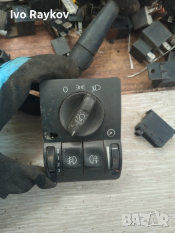  Ключ светлини за Opel Tigra 9116609 , снимка 2 - Части - 53937479