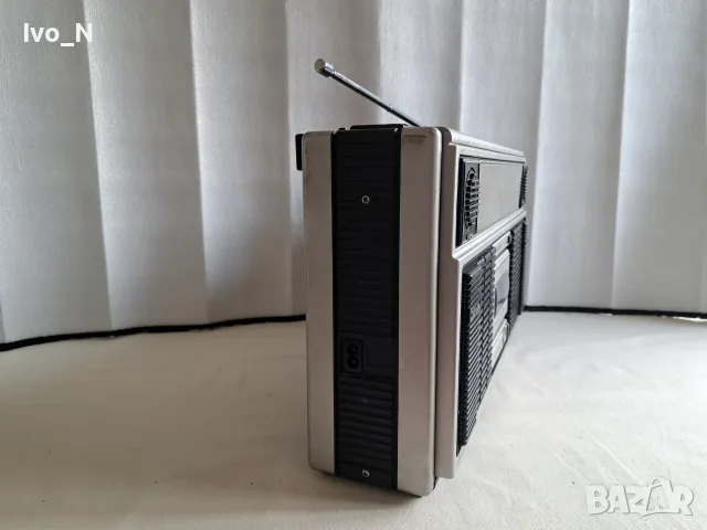 Радио касетофон Telefunken Bajazzo CR 8000., снимка 4 - Радиокасетофони, транзистори - 56209090